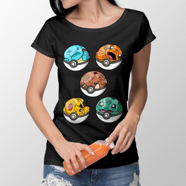 pokemon-preta-fem-starters-in-pokeballs